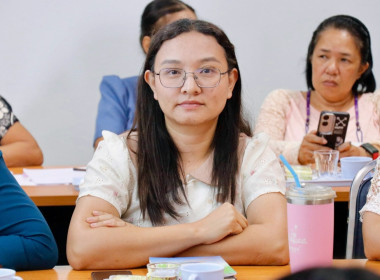 ตรวจเยี่ยมและรับฟังปัญหาของสมาชิกสหกรณ์นิคมประมงนครศรีธรรมราช จำกัด ณ จุดรวบรวมผลผลิตของสมาชิกสหกรณ์ โดยรับทราบถึงปัญหาความเดือดร้อนในเรื่องของการต่อทะเบียนเกษตรกรผู้เพาะเลี้ยงสัตว์น้ำของสมาชิกสหกรณ์ รวมทั้งเรื่องการขออนุญาตการเข้าทำประโยชน์ในที่ดินและติ ... พารามิเตอร์รูปภาพ 28